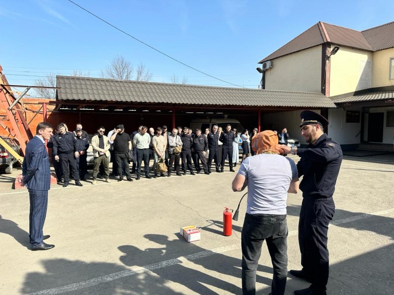 Подразделения полиции приняли участие в пожарно-тактических учениях
